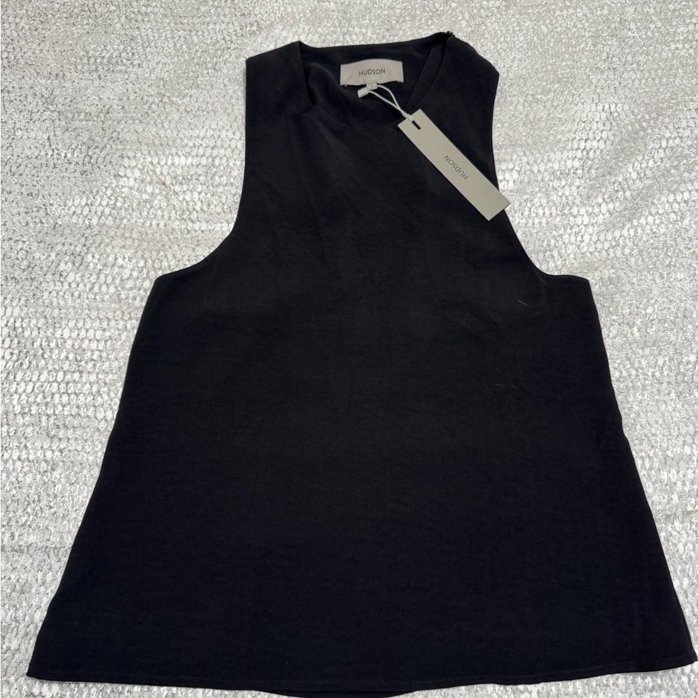Hudson Black top